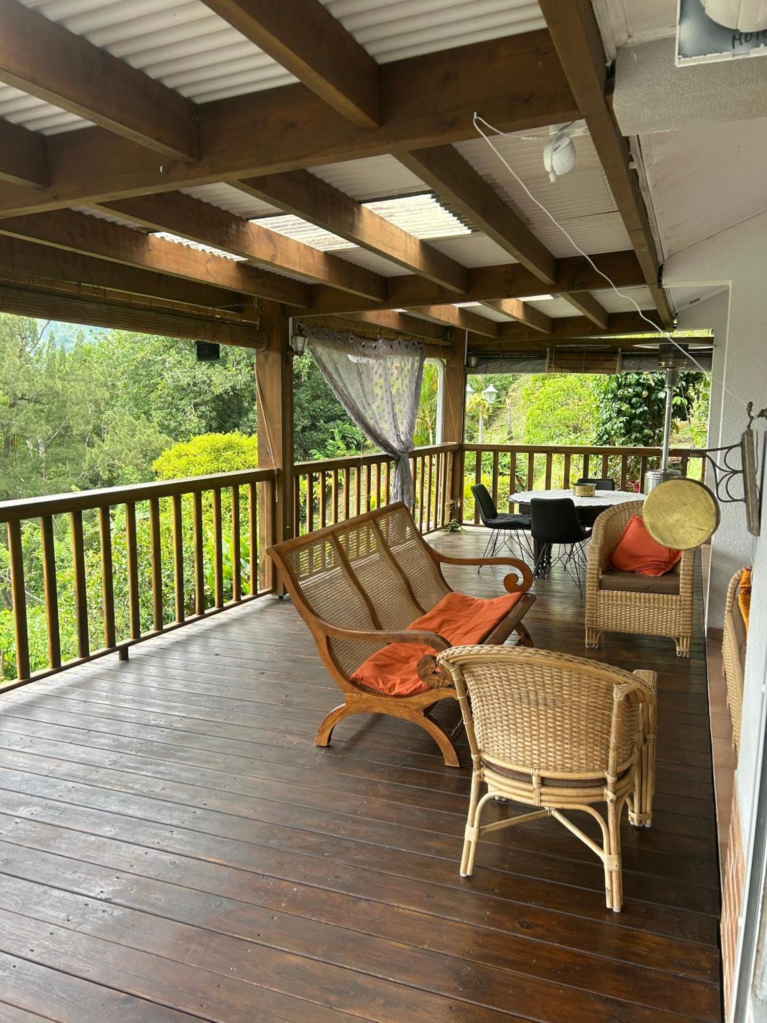 Le Val Rambaud Bed & Breakfast Saint-Denis Luaran gambar